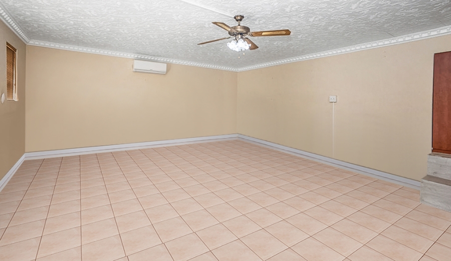 4 Bedroom Property for Sale in Amalinda Eastern Cape